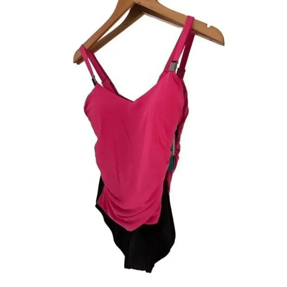 Aquagreen One Piece Swimsuit Small NWT